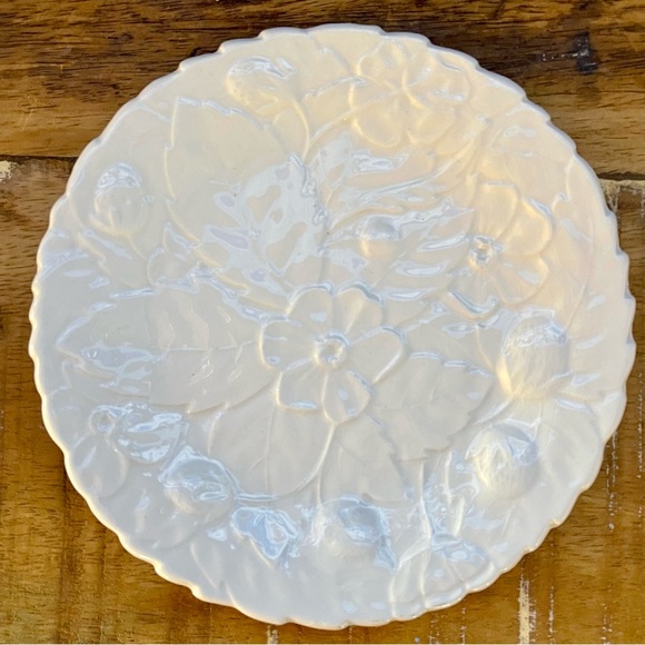 2 P-V Majolica bread plates Made in France - Picture 3 of 6